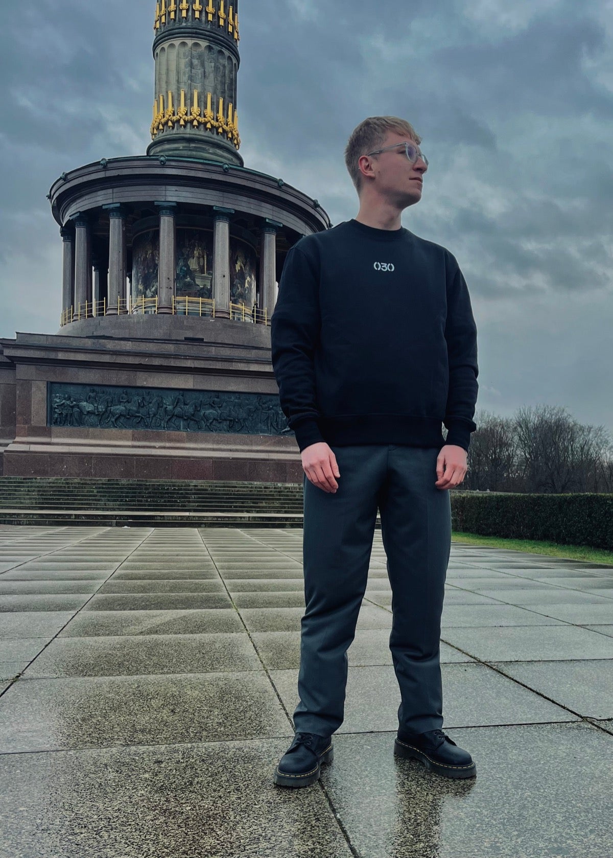 PAPAGE - 030 BUTTERFLY Crewneck black